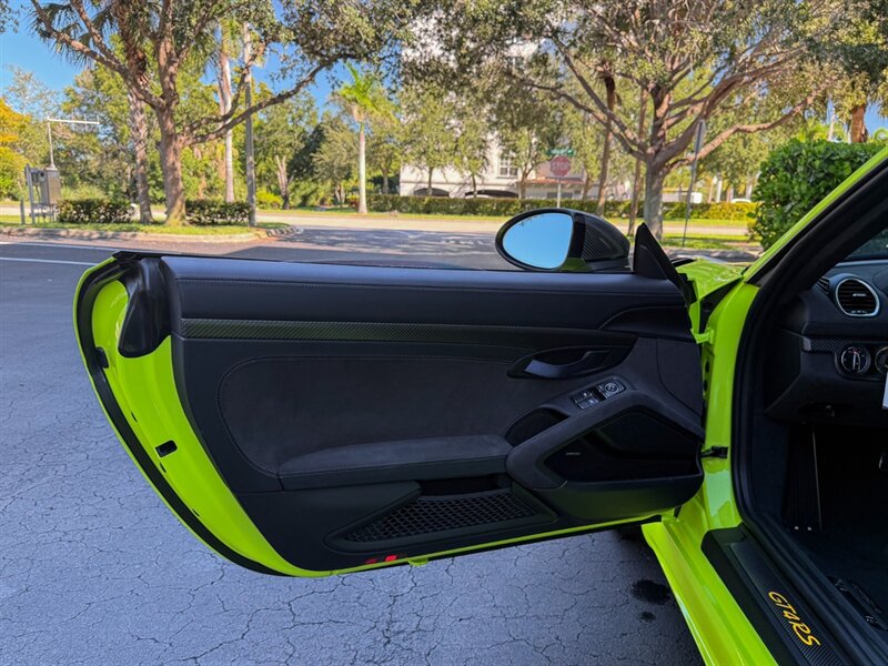 2023 Porsche 718 Cayman GT4 RS - Photo 26 - Bonita Springs, FL 34134