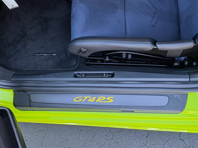 2023 Porsche 718 Cayman GT4 RS - Photo 29 - Bonita Springs, FL 34134