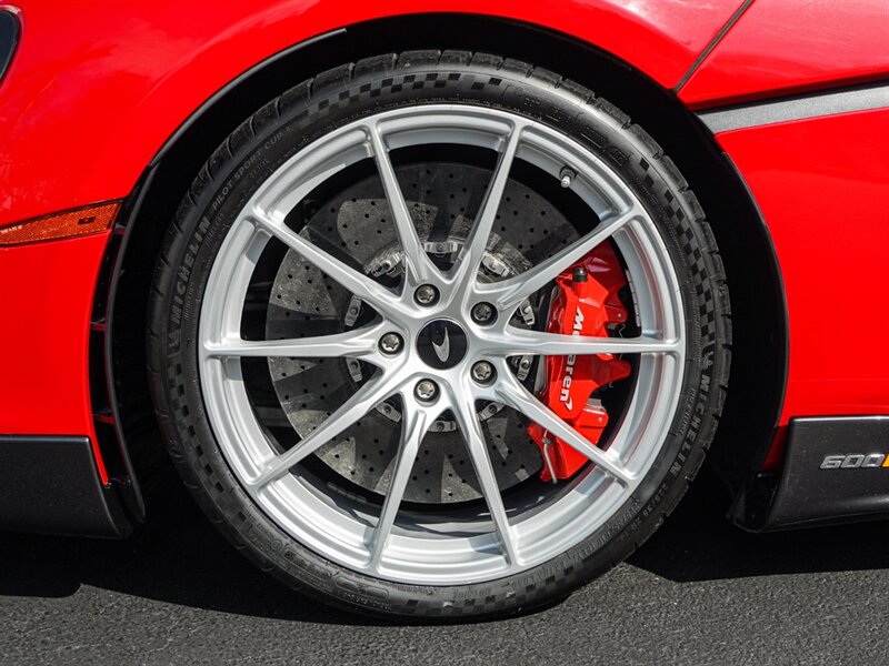 2019 McLaren 600LT - Photo 38 - Bonita Springs, FL 34134