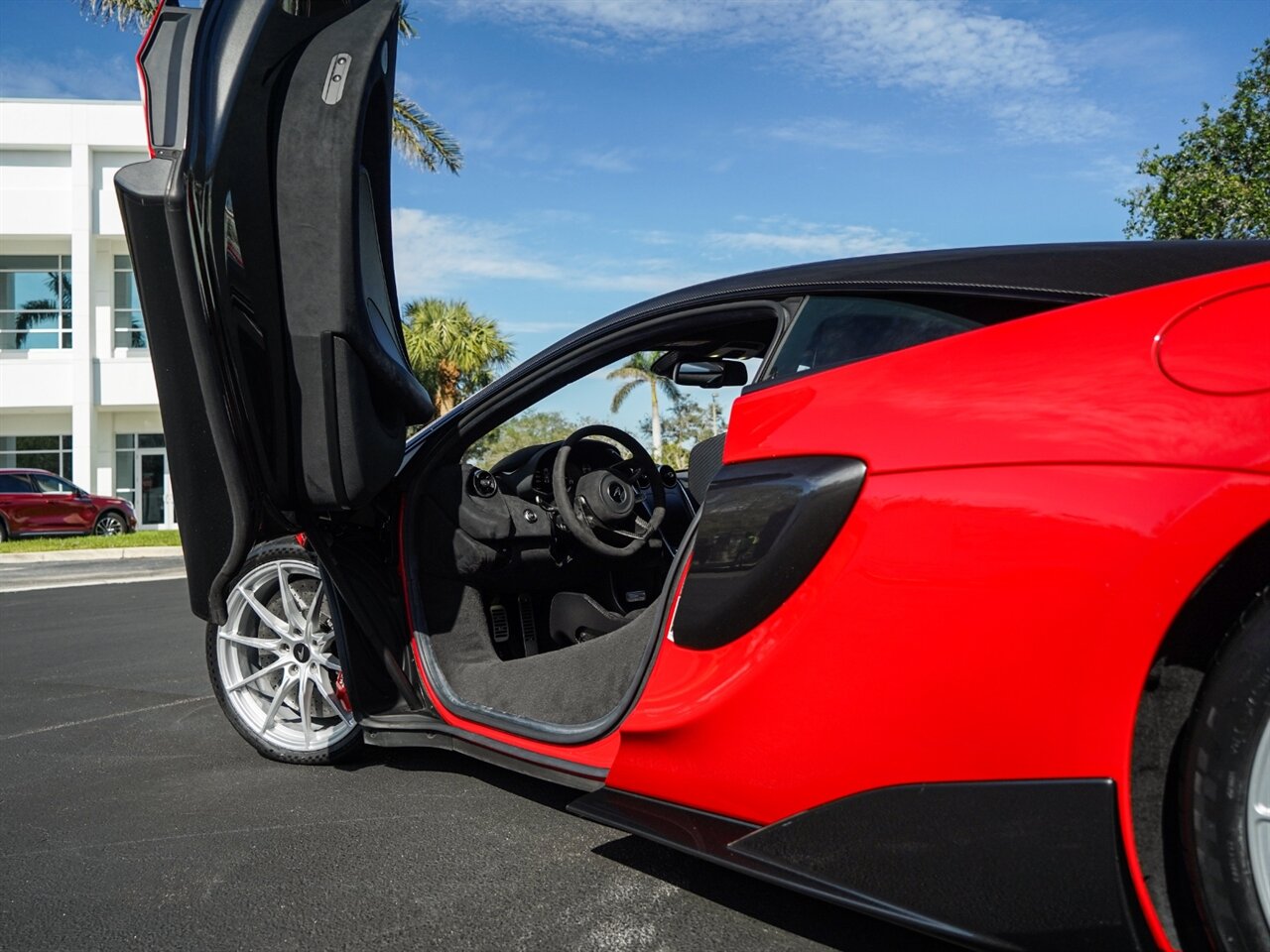 2019 McLaren 600LT   - Photo 45 - Bonita Springs, FL 34134