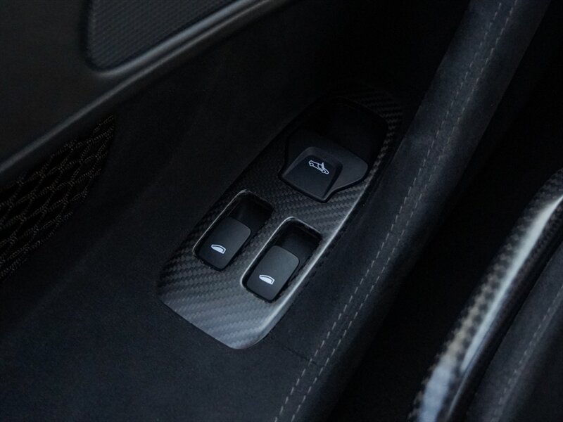 2019 McLaren 600LT - Photo 25 - Bonita Springs, FL 34134