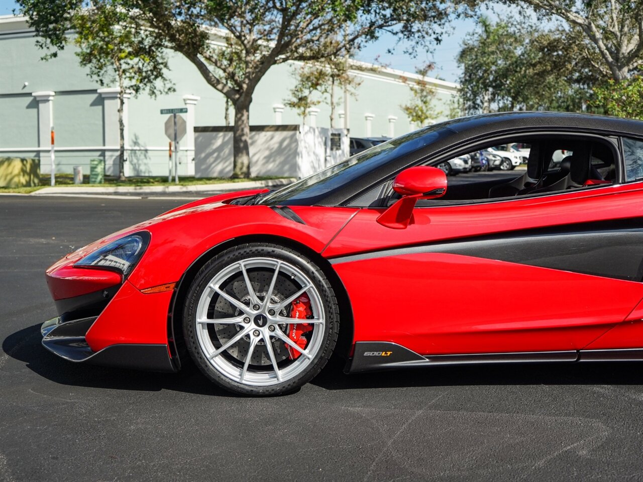 2019 McLaren 600LT   - Photo 37 - Bonita Springs, FL 34134