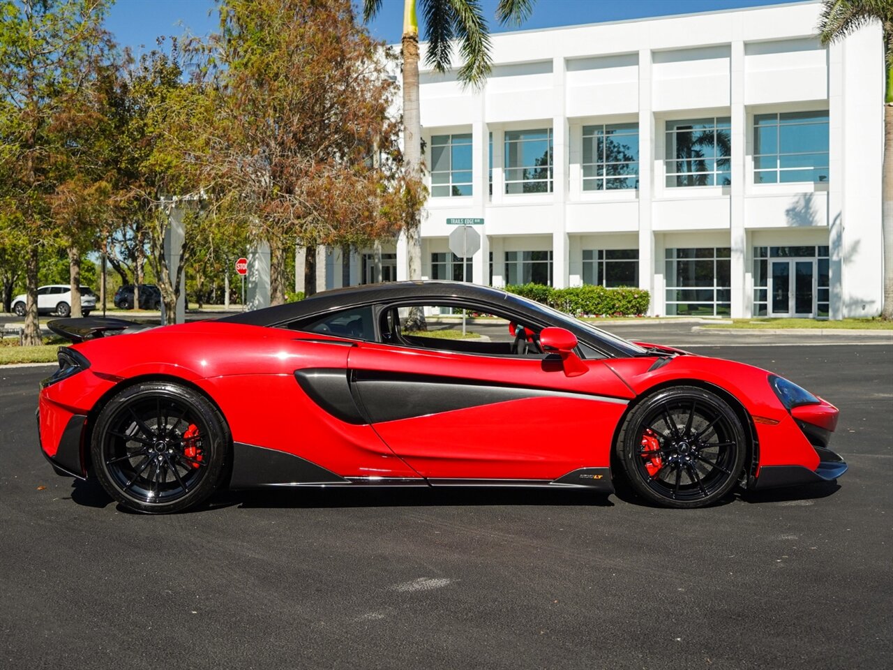 2019 McLaren 600LT   - Photo 61 - Bonita Springs, FL 34134