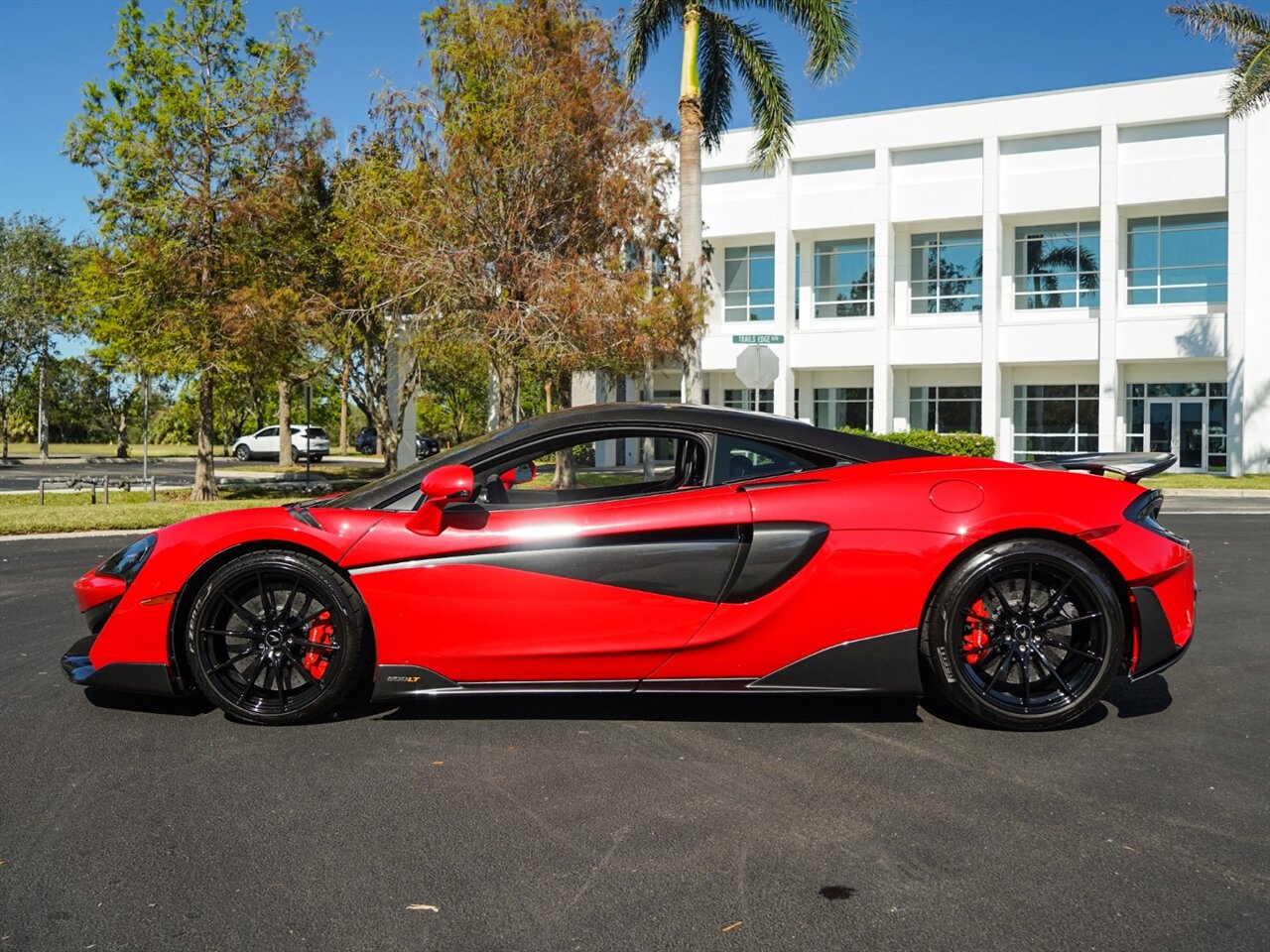 2019 McLaren 600LT   - Photo 35 - Bonita Springs, FL 34134