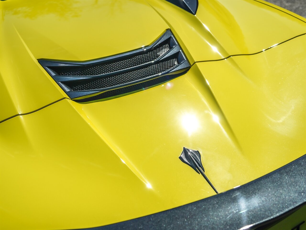 2021 Chevrolet Corvette Stingray   - Photo 12 - Bonita Springs, FL 34134