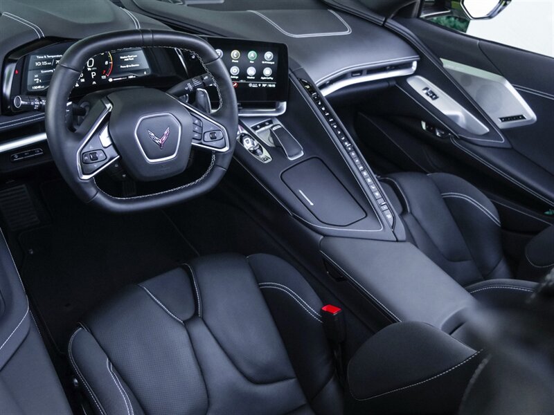 2021 Chevrolet Corvette Stingray   - Photo 2 - Bonita Springs, FL 34134