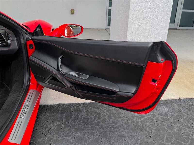 2013 Ferrari 458 Spider - Photo 27 - Bonita Springs, FL 34134
