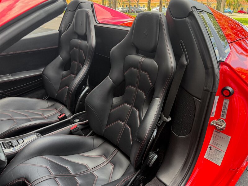 2013 Ferrari 458 Spider - Photo 18 - Bonita Springs, FL 34134
