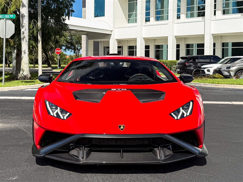 2023 Lamborghini Huracan STO - Photo 5 - Bonita Springs, FL 34134