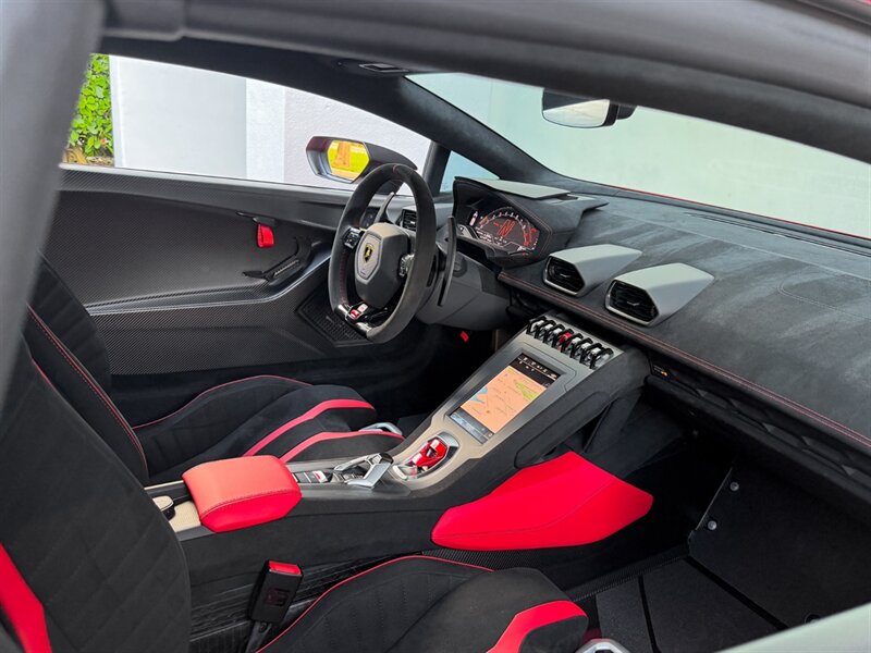 2023 Lamborghini Huracan STO - Photo 25 - Bonita Springs, FL 34134