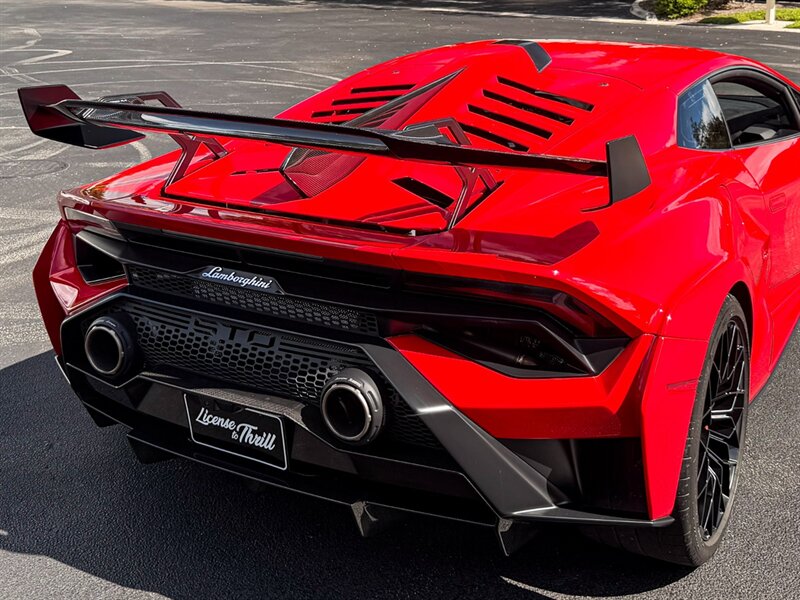 2023 Lamborghini Huracan STO - Photo 53 - Bonita Springs, FL 34134