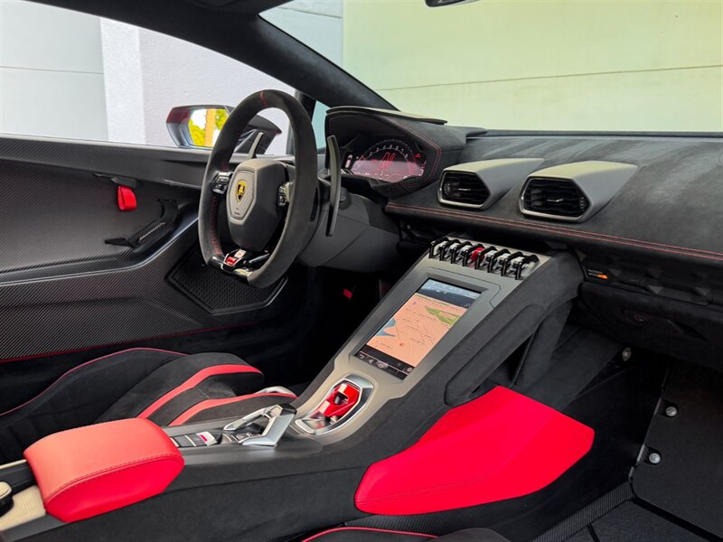 2023 Lamborghini Huracan STO - Photo 31 - Bonita Springs, FL 34134