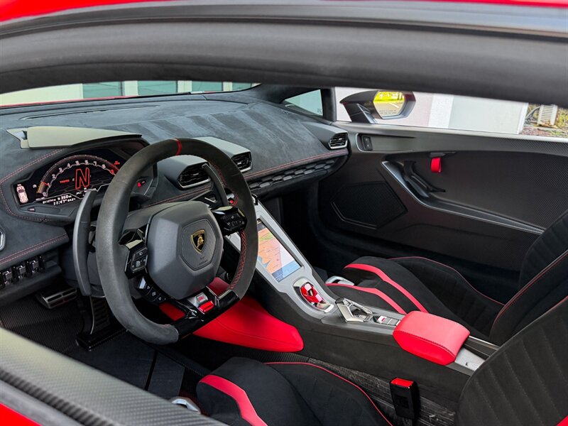 2023 Lamborghini Huracan STO - Photo 2 - Bonita Springs, FL 34134