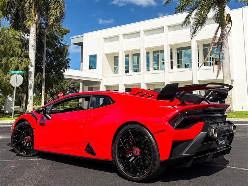 2023 Lamborghini Huracan STO - Photo 42 - Bonita Springs, FL 34134