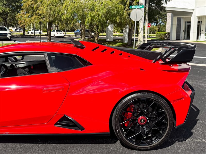 2023 Lamborghini Huracan STO - Photo 40 - Bonita Springs, FL 34134