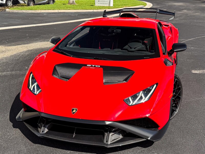 2023 Lamborghini Huracan STO - Photo 6 - Bonita Springs, FL 34134