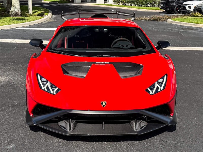 2023 Lamborghini Huracan STO - Photo 4 - Bonita Springs, FL 34134