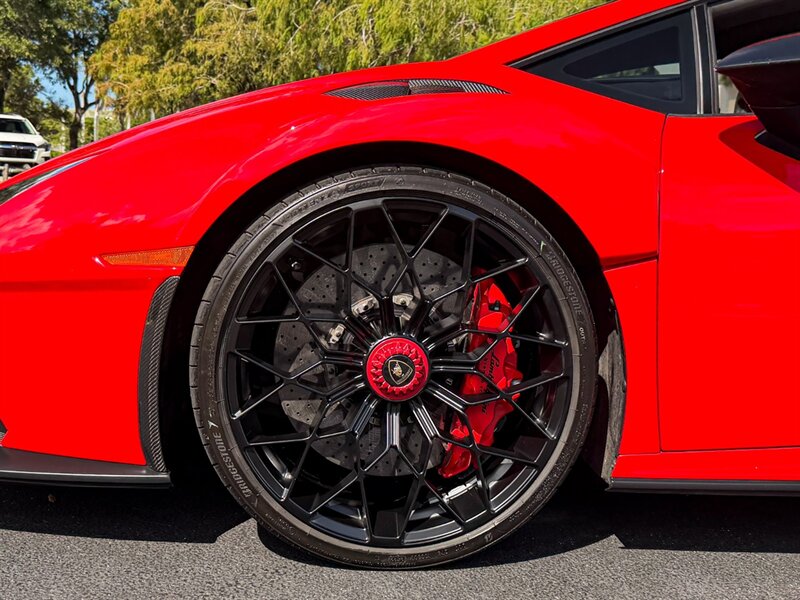 2023 Lamborghini Huracan STO - Photo 39 - Bonita Springs, FL 34134