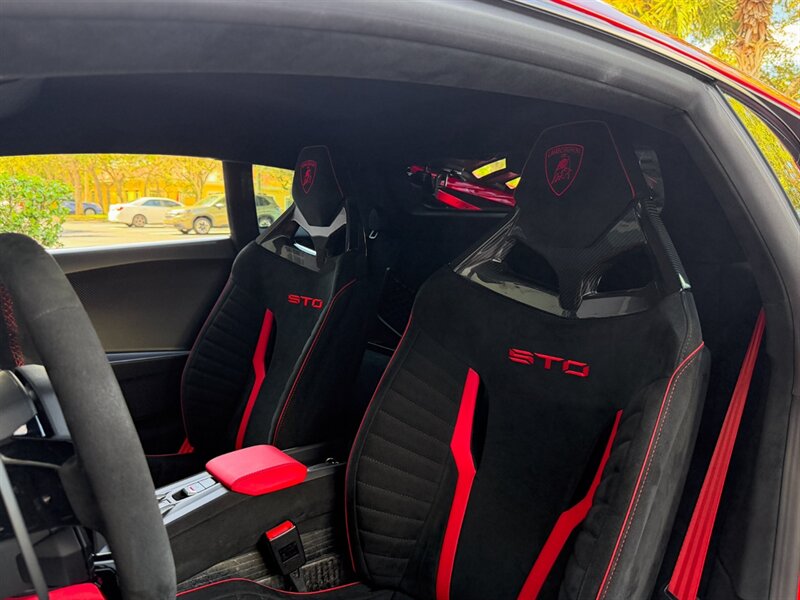 2023 Lamborghini Huracan STO - Photo 20 - Bonita Springs, FL 34134