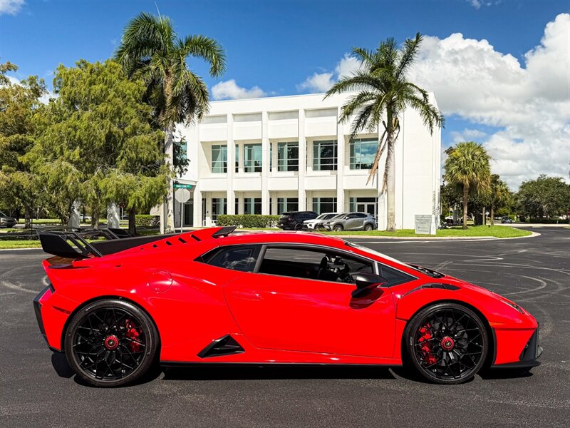 2023 Lamborghini Huracan STO - Photo 59 - Bonita Springs, FL 34134