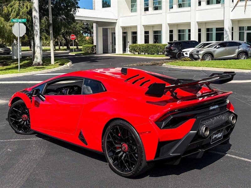 2023 Lamborghini Huracan STO - Photo 41 - Bonita Springs, FL 34134