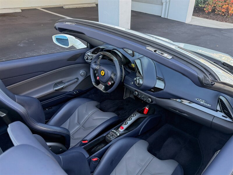 2018 Ferrari 488 Spider   - Photo 27 - Bonita Springs, FL 34134
