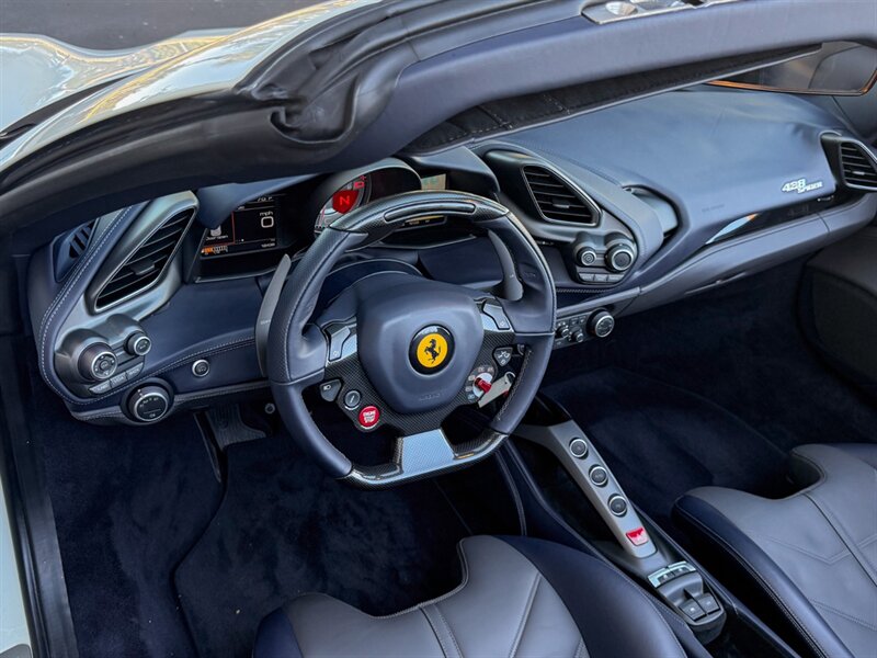 2018 Ferrari 488 Spider   - Photo 28 - Bonita Springs, FL 34134