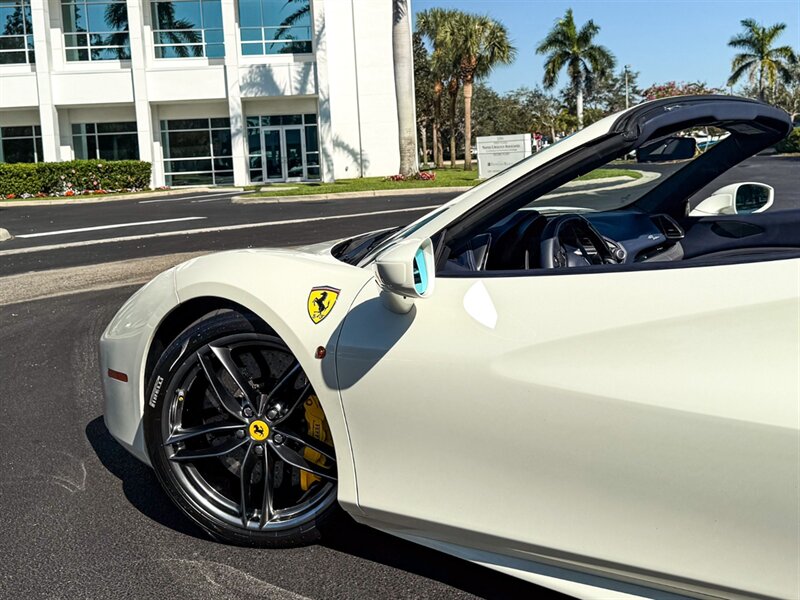 2018 Ferrari 488 Spider   - Photo 50 - Bonita Springs, FL 34134