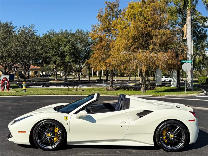 2018 Ferrari 488 Spider   - Photo 42 - Bonita Springs, FL 34134