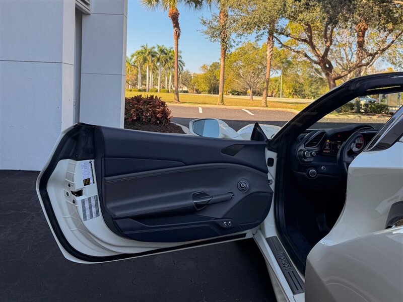 2018 Ferrari 488 Spider   - Photo 20 - Bonita Springs, FL 34134