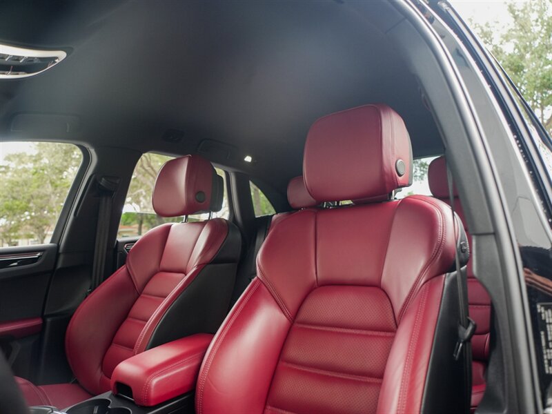 2023 Porsche Macan   - Photo 26 - Bonita Springs, FL 34134