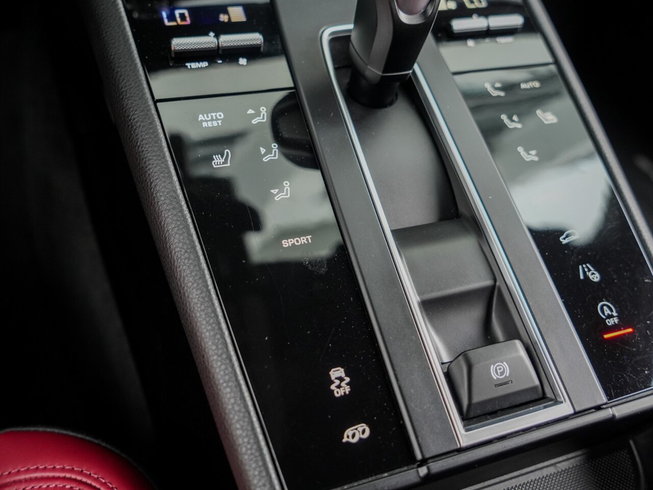 2023 Porsche Macan   - Photo 21 - Bonita Springs, FL 34134