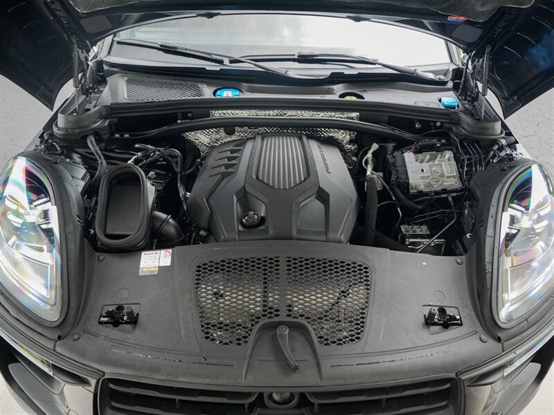 2023 Porsche Macan   - Photo 40 - Bonita Springs, FL 34134