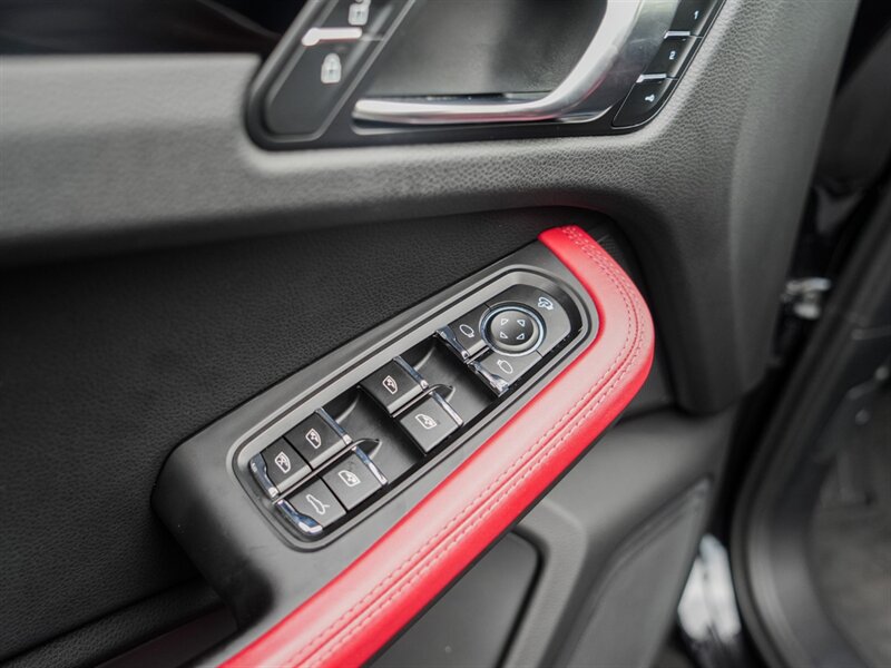 2023 Porsche Macan   - Photo 29 - Bonita Springs, FL 34134