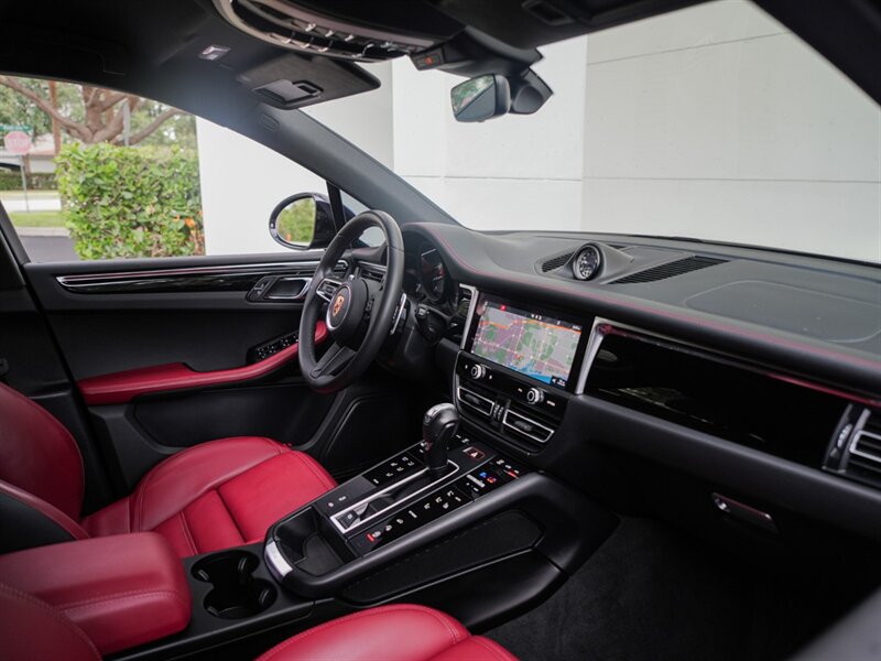 2023 Porsche Macan   - Photo 36 - Bonita Springs, FL 34134