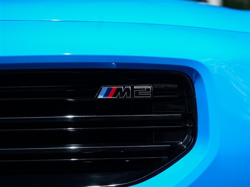 2025 BMW M2 - Photo 4 - Bonita Springs, FL 34134