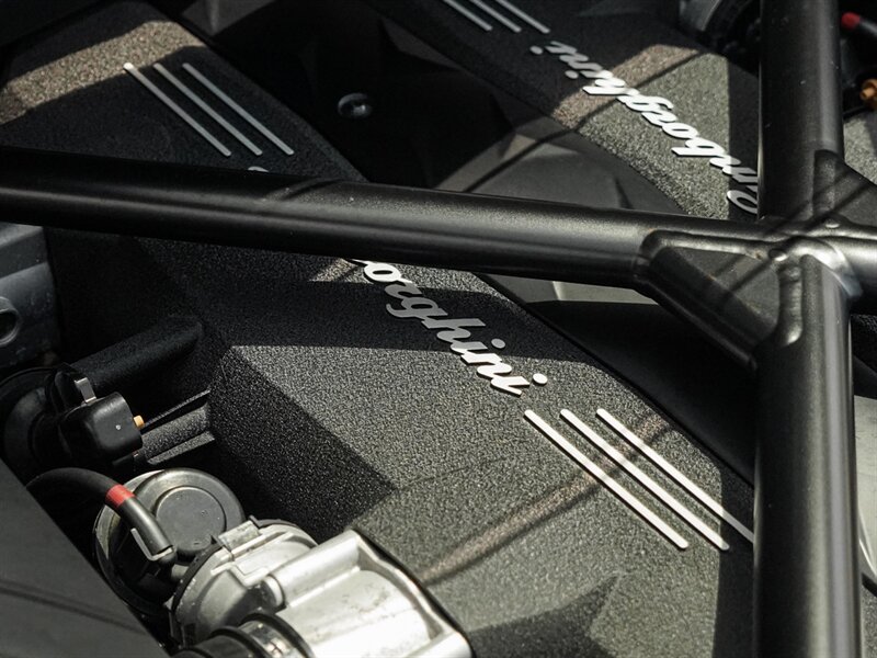 2014 Lamborghini Aventador LP 700-4 - Photo 36 - Bonita Springs, FL 34134