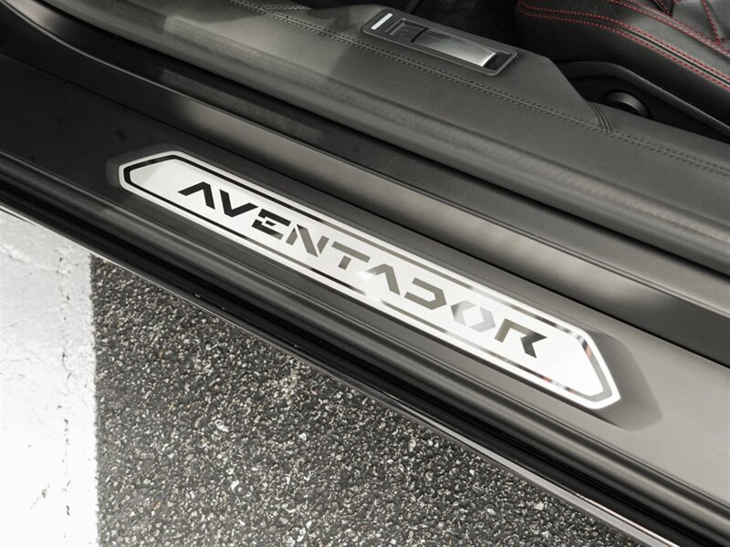 2014 Lamborghini Aventador LP 700-4 - Photo 28 - Bonita Springs, FL 34134