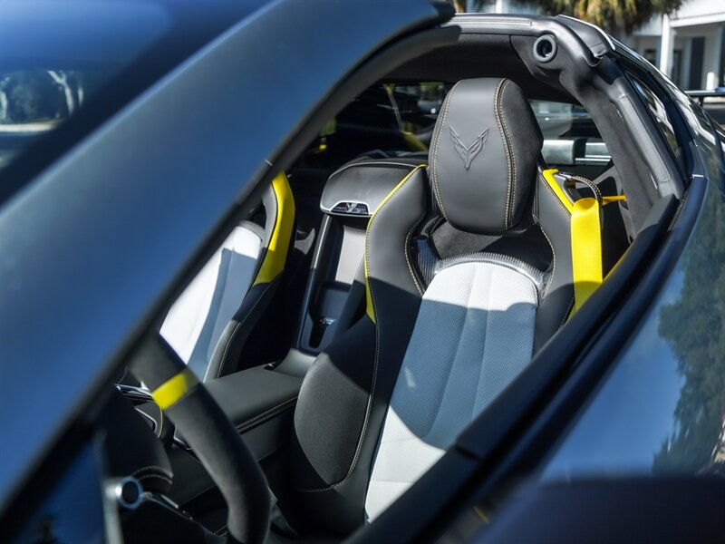 2022 Chevrolet Corvette C8R - Photo 8 - Bonita Springs, FL 34134