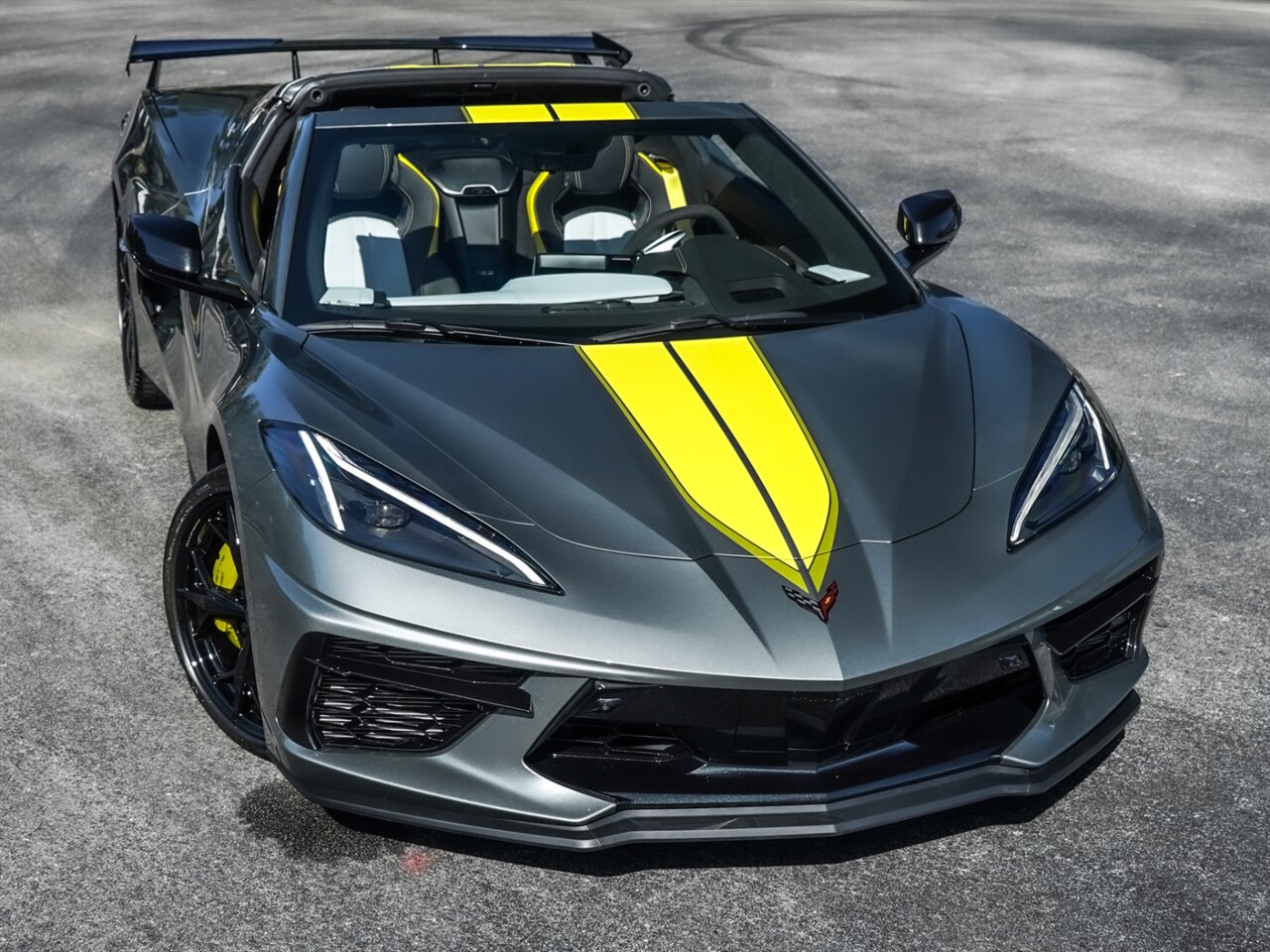 2022 Chevrolet Corvette C8R   - Photo 45 - Bonita Springs, FL 34134