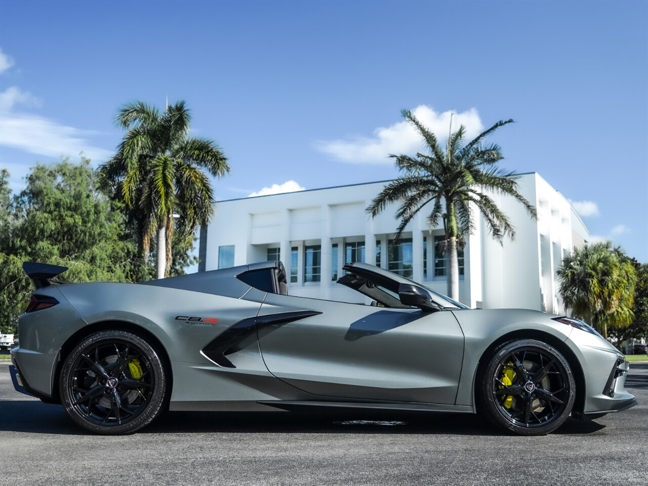 2022 Chevrolet Corvette C8R   - Photo 41 - Bonita Springs, FL 34134