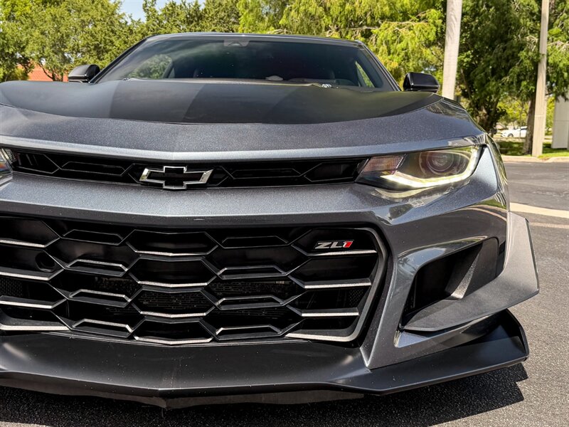 2019 Chevrolet Camaro ZL1   - Photo 3 - Bonita Springs, FL 34134