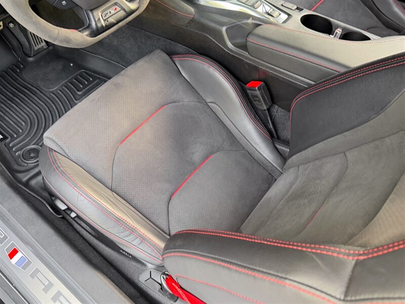 2019 Chevrolet Camaro ZL1   - Photo 21 - Bonita Springs, FL 34134