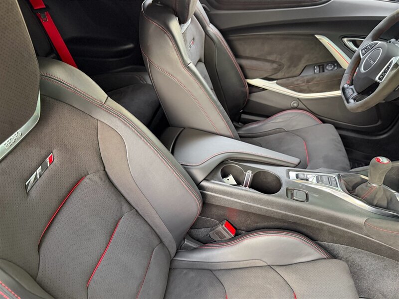 2019 Chevrolet Camaro ZL1   - Photo 33 - Bonita Springs, FL 34134