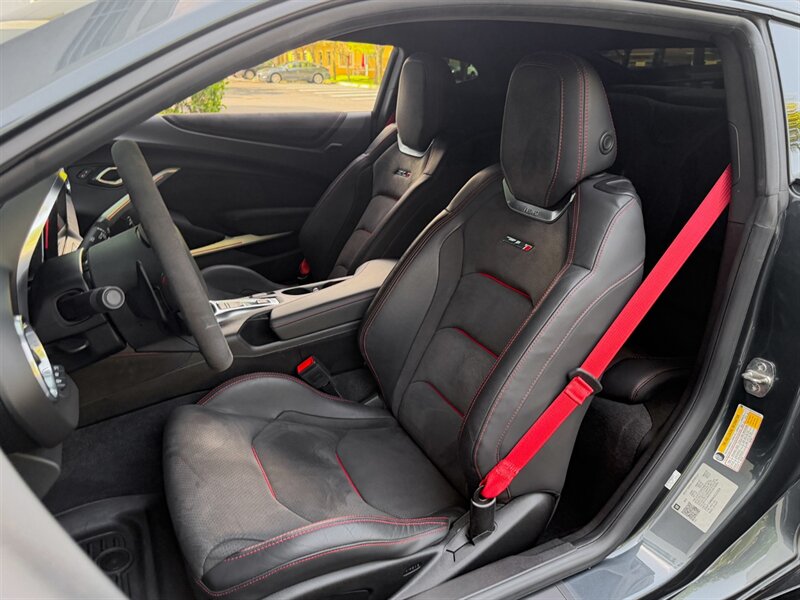 2019 Chevrolet Camaro ZL1   - Photo 19 - Bonita Springs, FL 34134