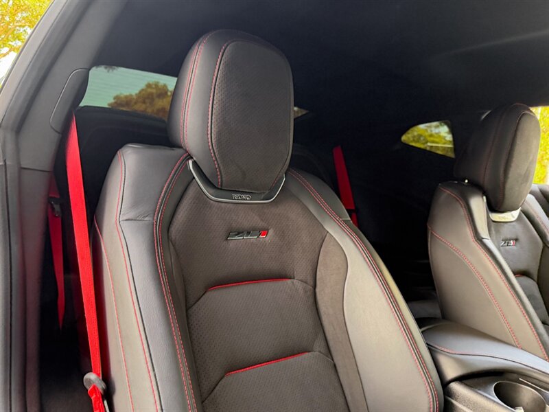 2019 Chevrolet Camaro ZL1   - Photo 32 - Bonita Springs, FL 34134