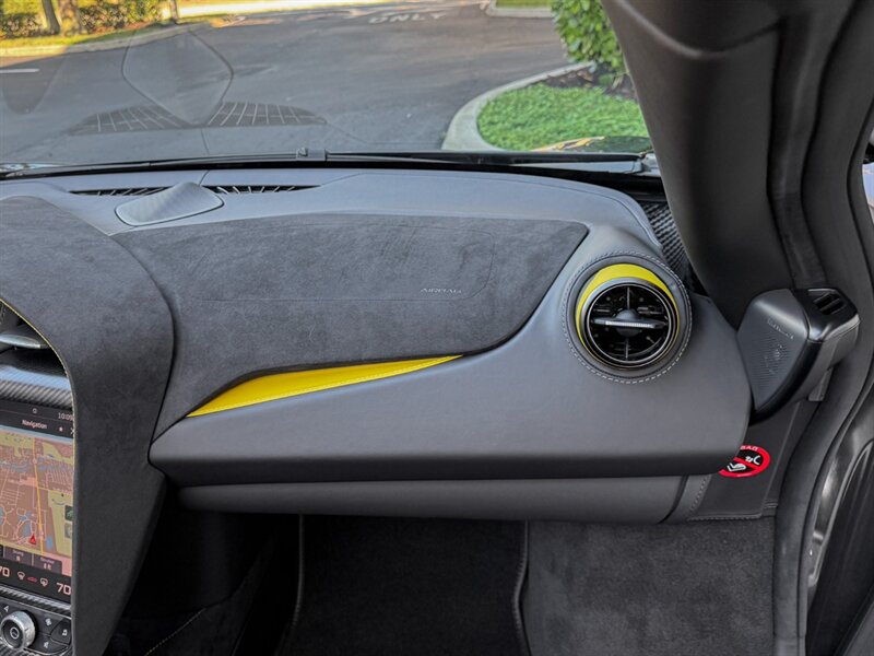 2022 McLaren 720S Spider Performance   - Photo 36 - Bonita Springs, FL 34134