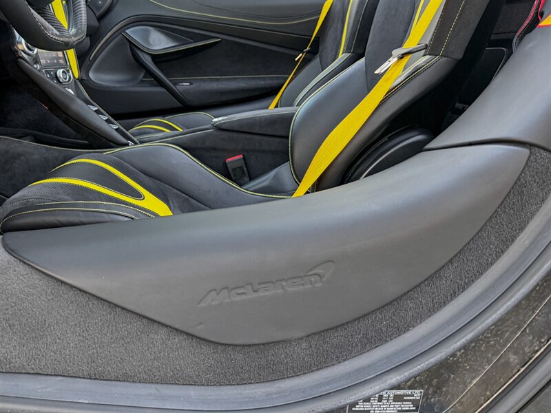 2022 McLaren 720S Spider Performance   - Photo 27 - Bonita Springs, FL 34134