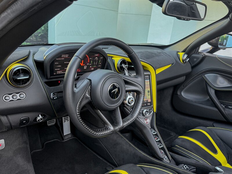 2022 McLaren 720S Spider Performance   - Photo 13 - Bonita Springs, FL 34134