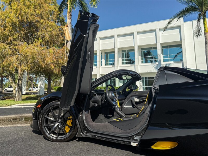 2022 McLaren 720S Spider Performance   - Photo 46 - Bonita Springs, FL 34134